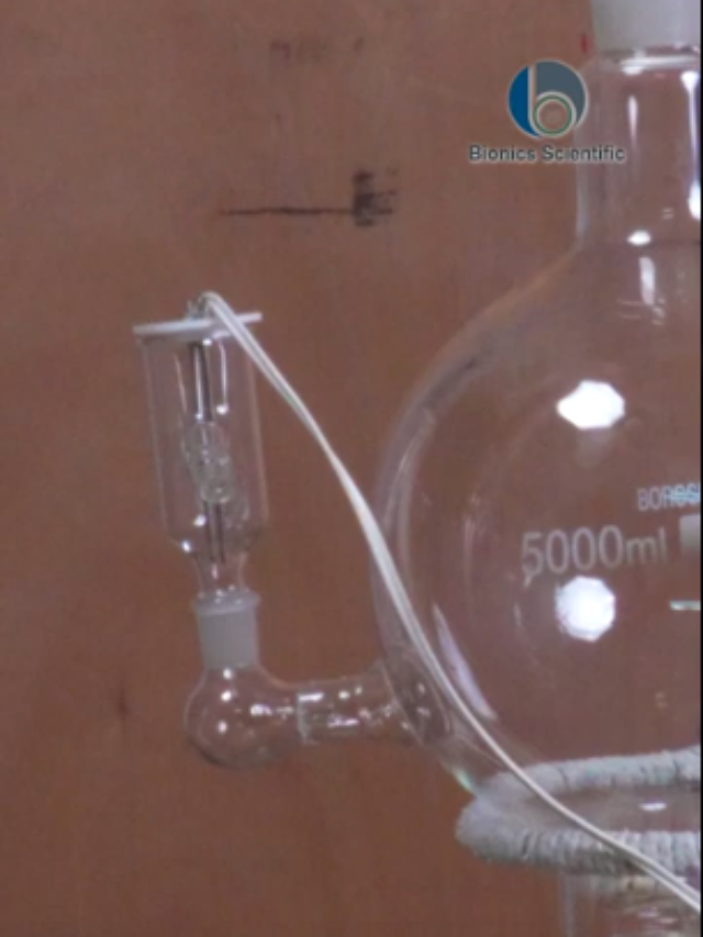 image Glass Water Distiller: Lab Distillation Process Explained